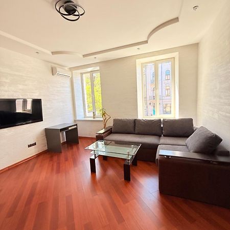 Светлая Квартира Apartment Odessa Exterior photo